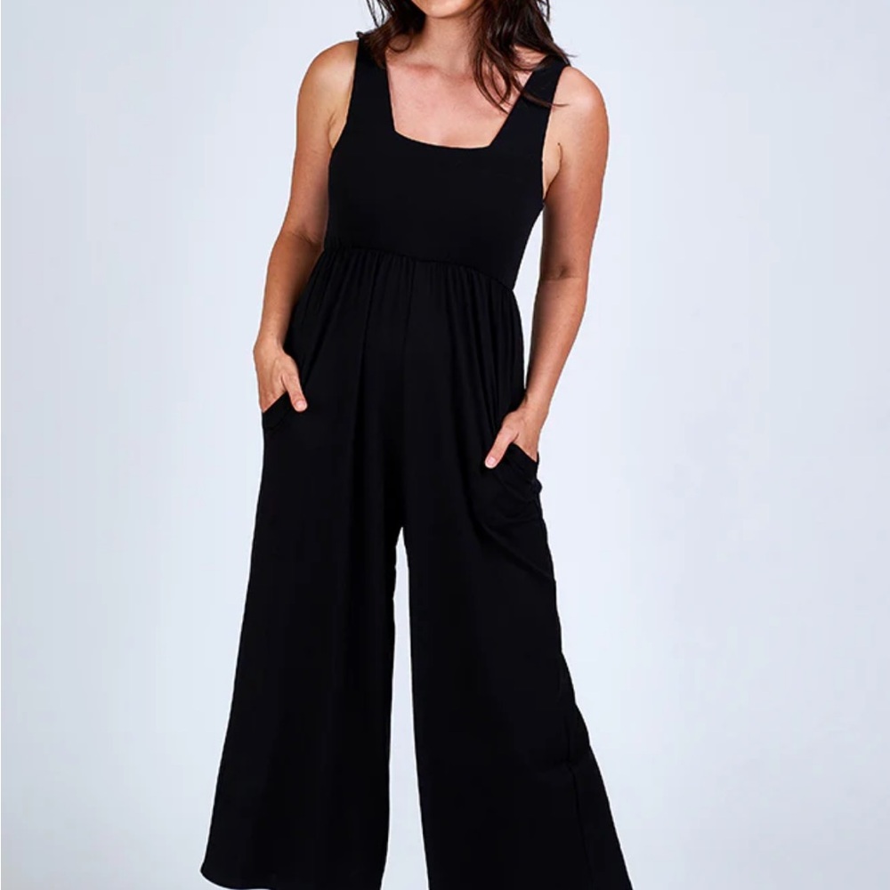 Black Sleeveless Jumpsuit